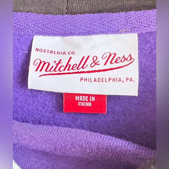 LA Lakers NBA Hoodie Size Small Mitchell & Ness - Picture 4 of 5